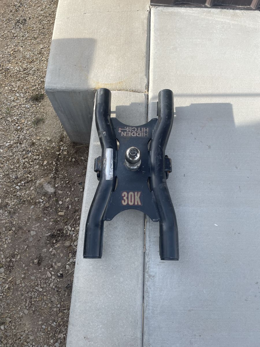 30k Hidden Hitch