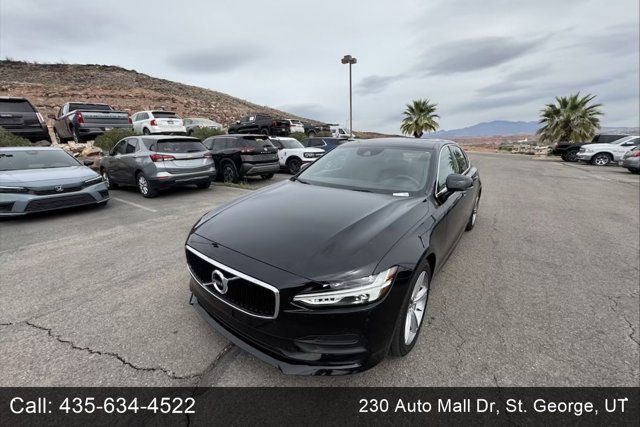 2019 Volvo S90 T5 Momentum