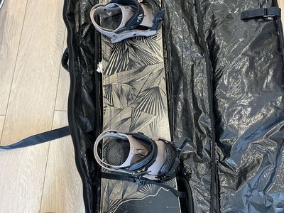 157 cm Jones Ultra Twin Mountain board + bindings