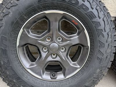 Jeep Gladiator Wildpeak LT285/70R17 Wheels & Tires (Set of 5) off new vehicle