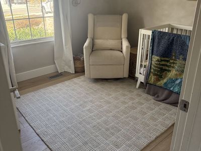 6x6 Silver, Ivory, Blue Rug