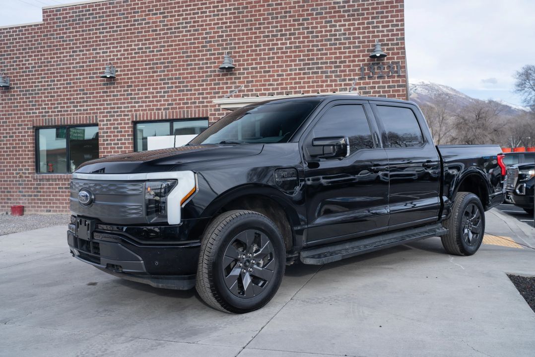 2022 Ford F-150 Lightning Lariat