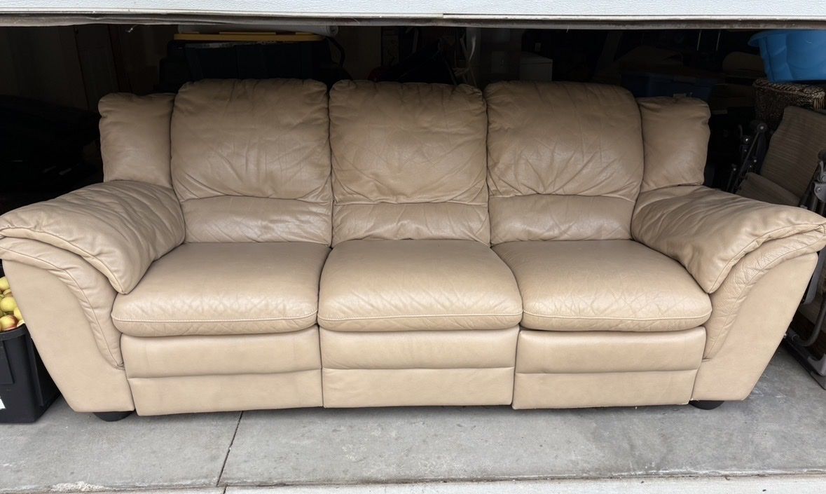 Leather couch with 2 recliners