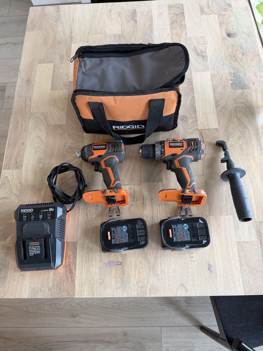 Ridgid Impact Driver/Drill Kit with Batteries