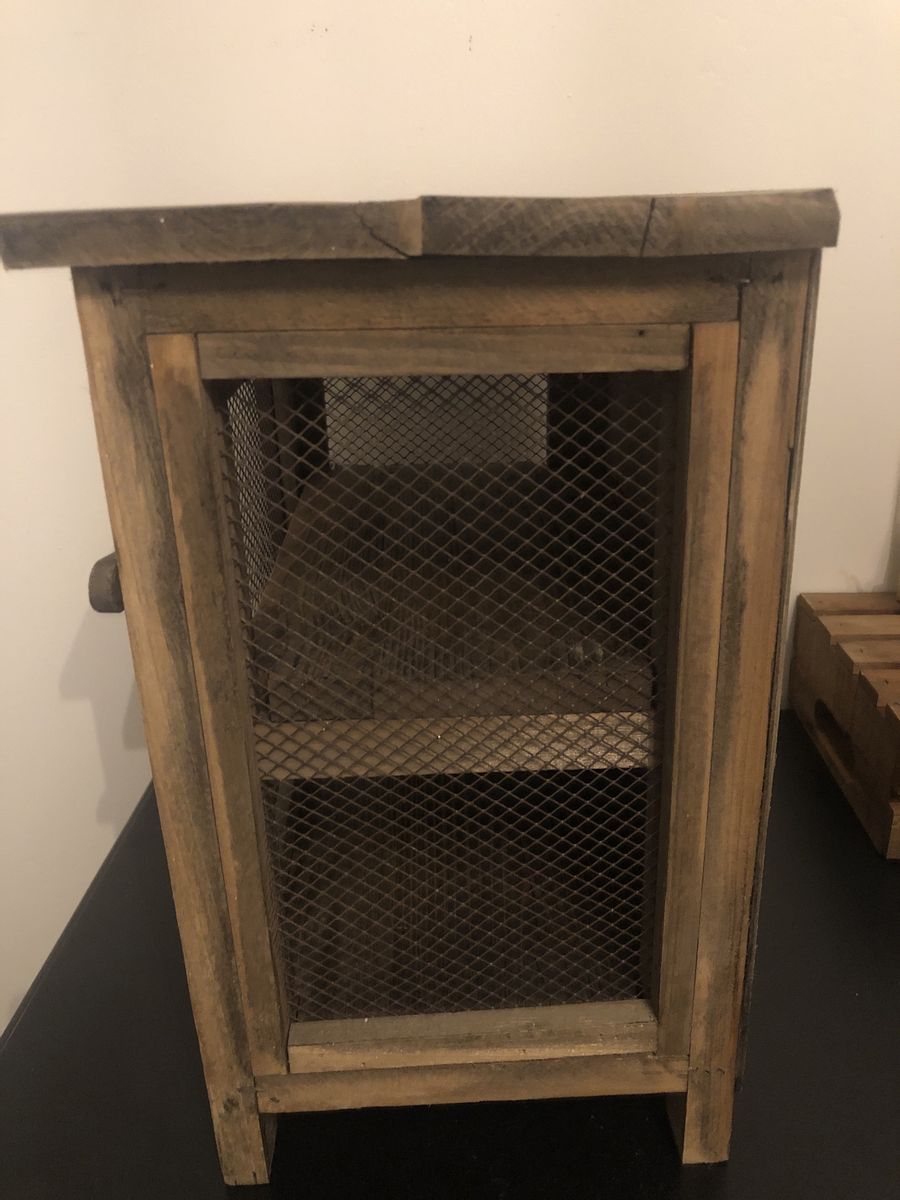 Main image 4