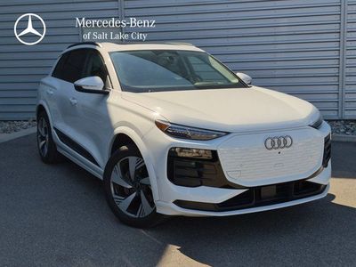 2025 Audi Q6 e-tron quattro Premium Plus