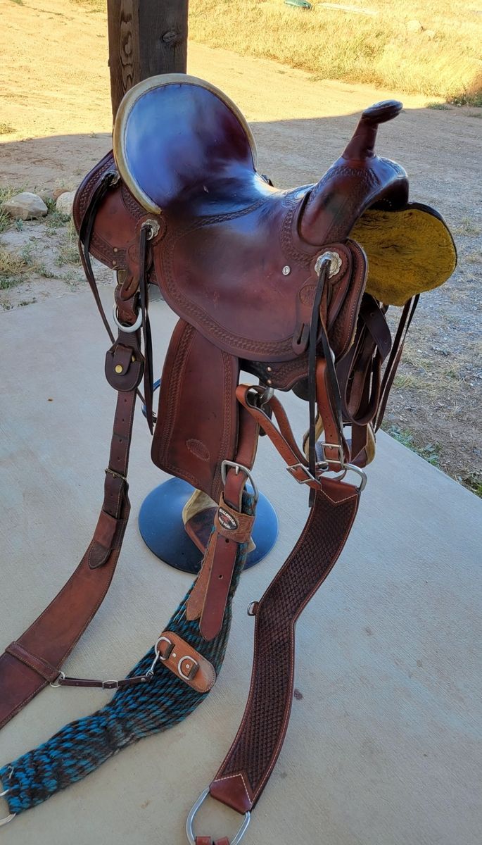 WIDE 15" Custom Billy Cook Trail Saddle