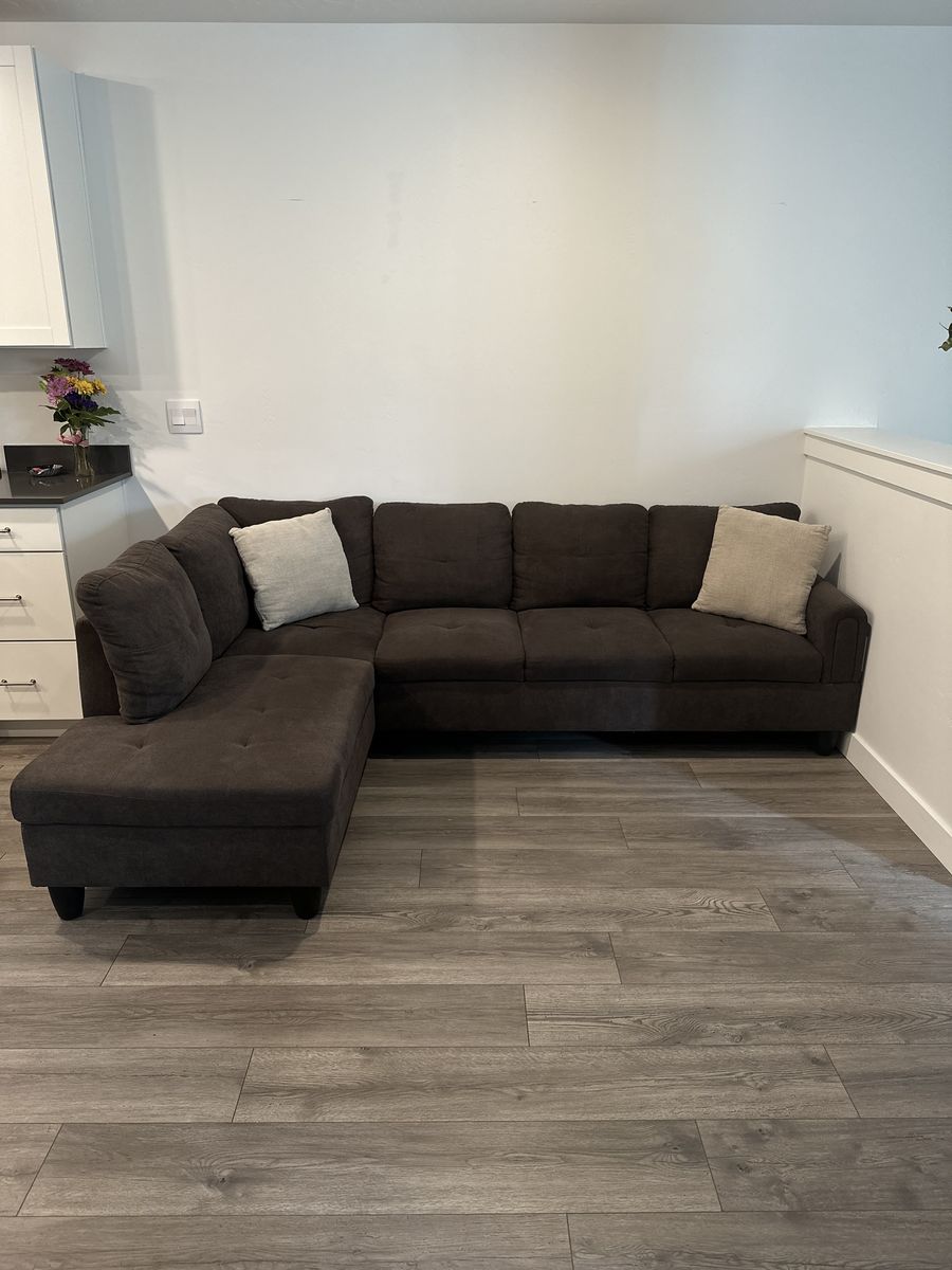 Couch sectional