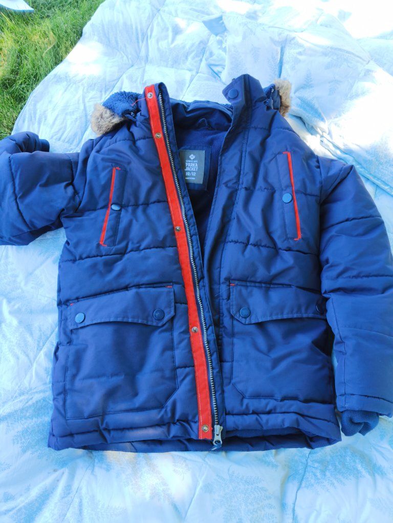 Boys 10/12 winter coat 