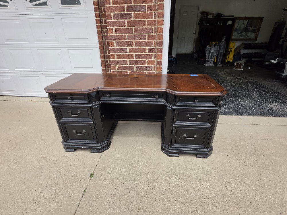Executive desk