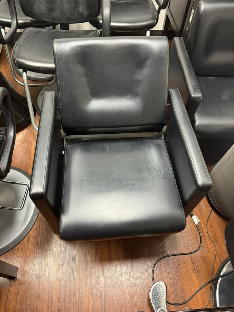 Shampoo Chair