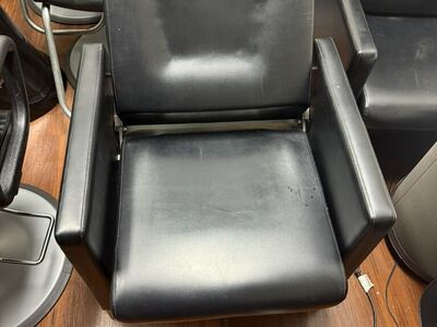 Shampoo Chair