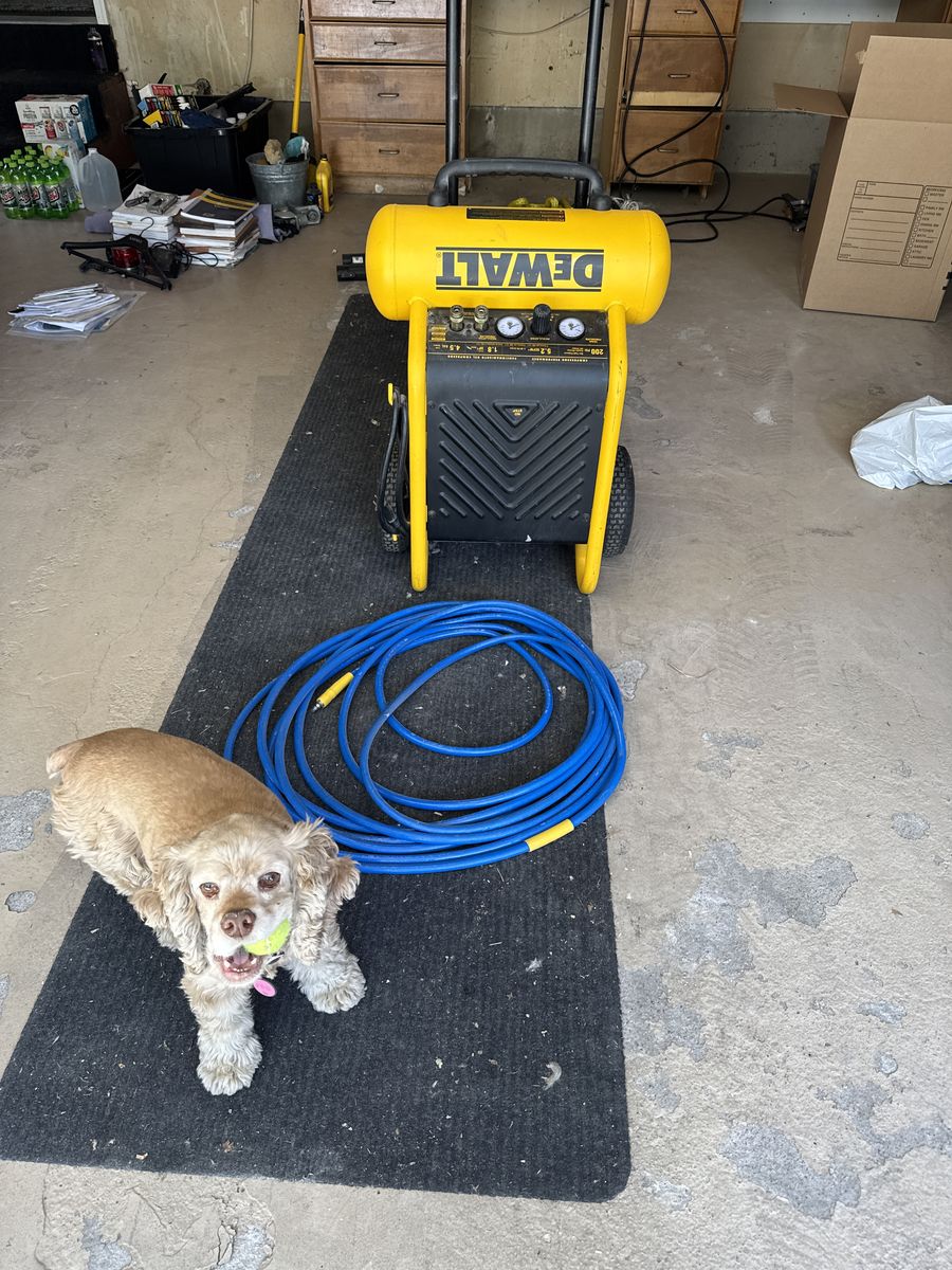 DEWALT 4.5 Gal Air Compressor + Hose (approx 25 ft)