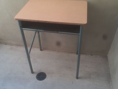 Sturdy school desk