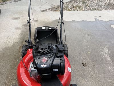 Yard Machine 550e Self Propelled lawn mower