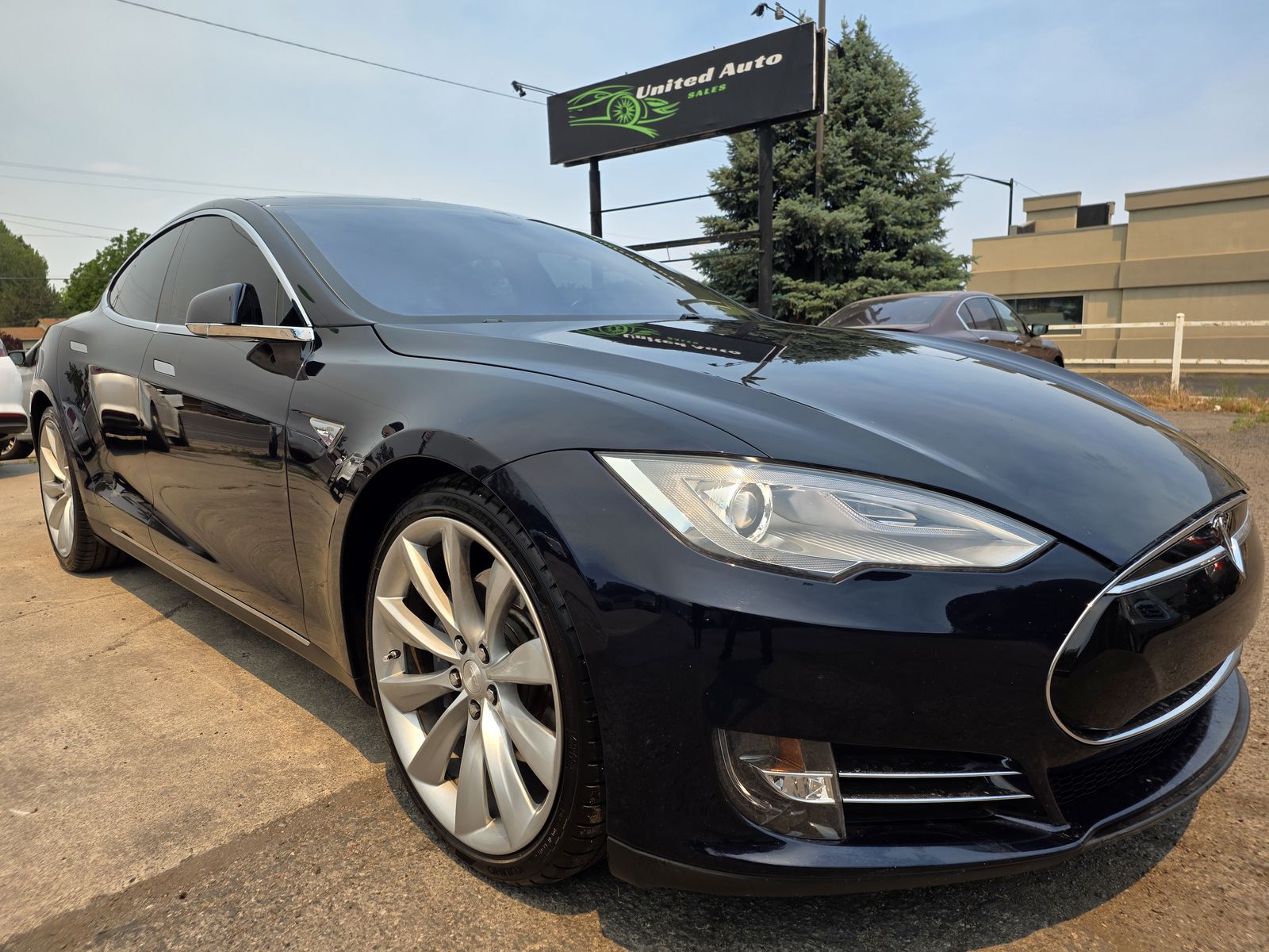 2014 Tesla Model S P85