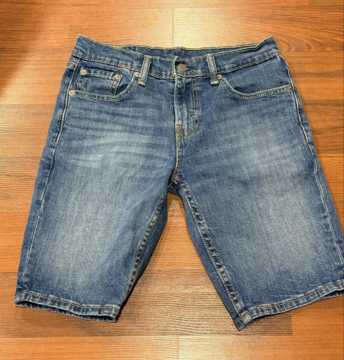 Men’s Size 29 Levi Denim Shorts