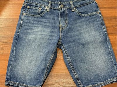 Men’s Size 29 Levi Denim Shorts