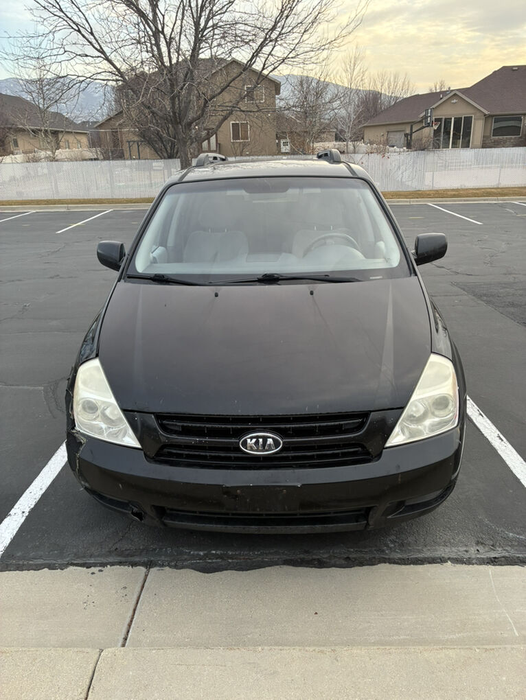 2008 Kia Sedona 