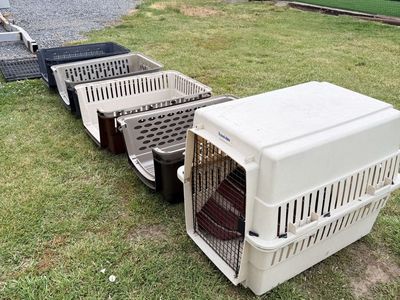 Multiple Pet Carrier/Crate - size Large
