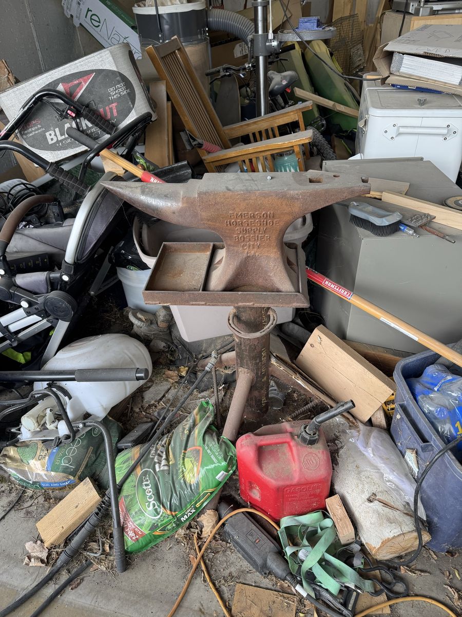 75 Pound Emerson Farrier's Anvil With Stand