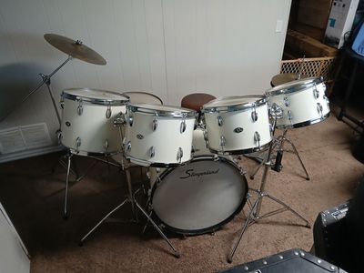 Wtt 1978-80 7-piece Slingerland drum set with Zildjian cymbals and Anvil cases