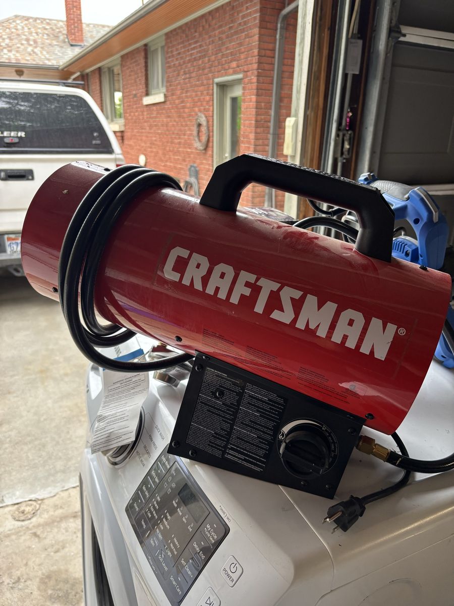 Craftsman CMXEH600F6V 60,000 BTU Forced Air Propane Heater with Variable Heat Control