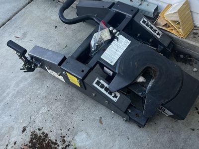 Slide 5th Wheel Hitch