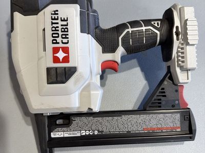 Porter-Cable 20V Max 18-Gauge Cordless Brad Nailer with Battery and Charger