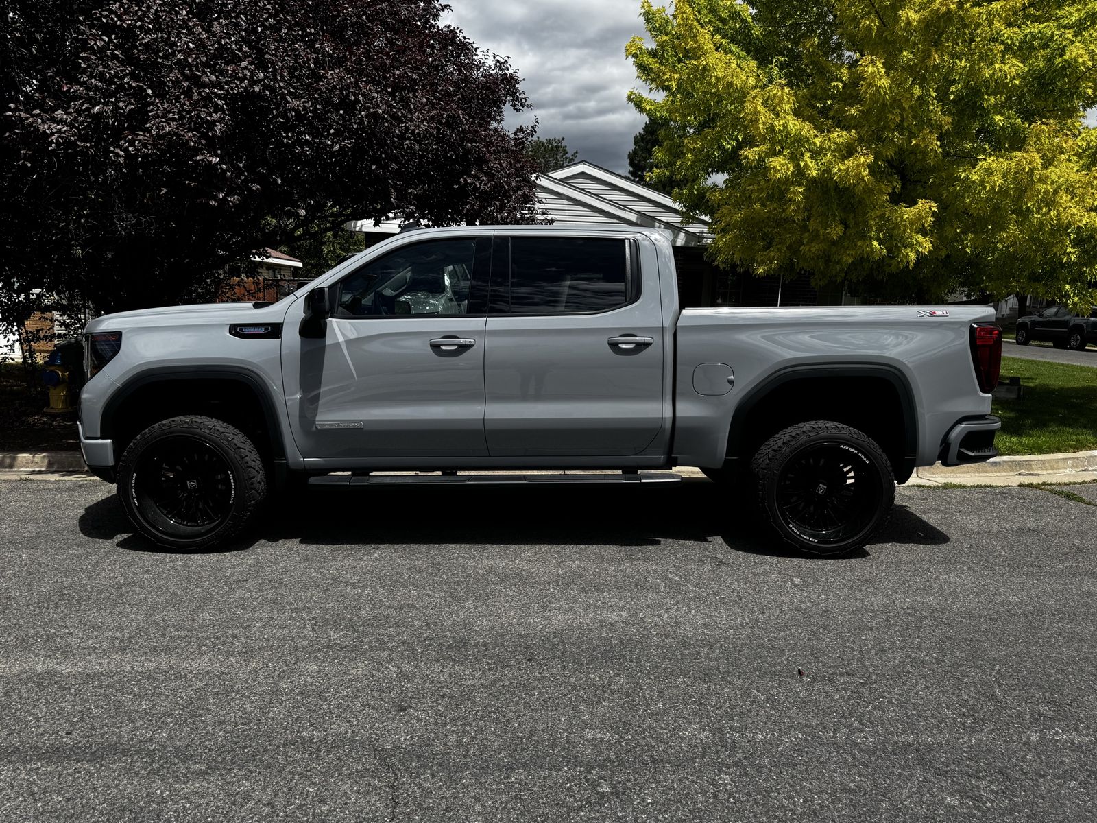 2024 GMC 1500 Elevation