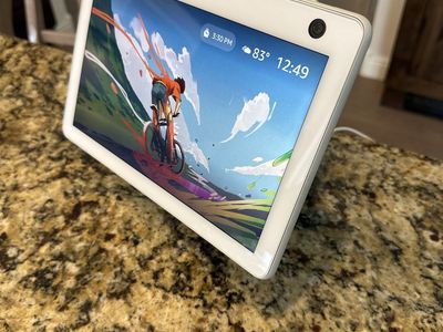 Amazon Echo Show 10 (3rd Gen) Smart Display with Motion & Alexa - Glacier White