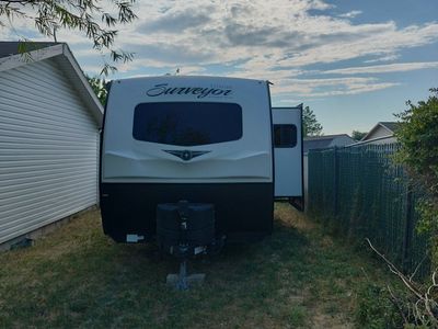 28' travel trailer