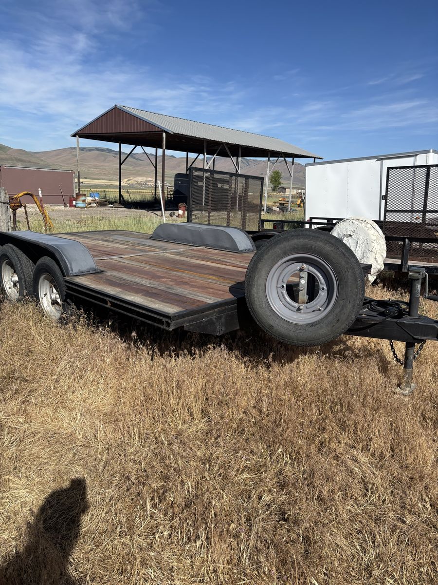 Trailer
