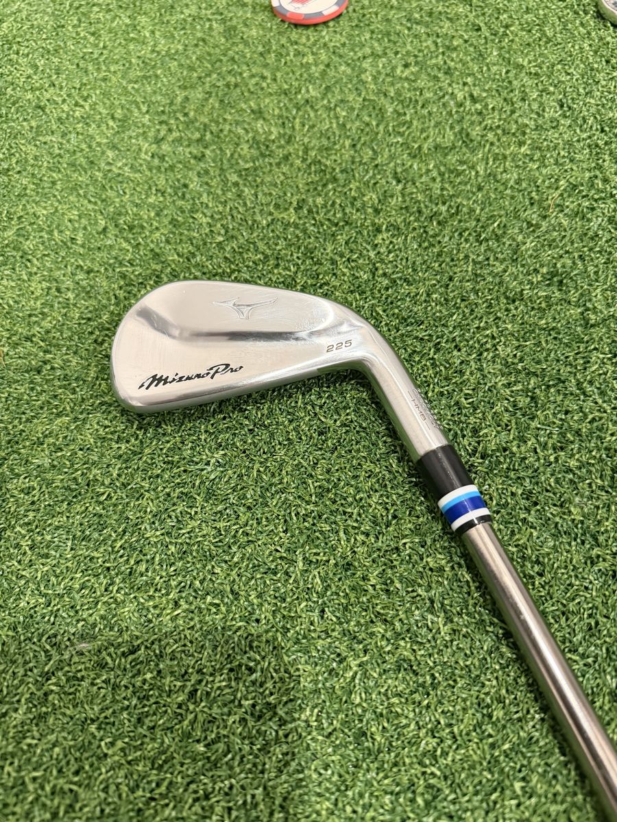 Mizuno pro 225 2 Iron Driving Iron UST Recoil 95 F4 Excellent