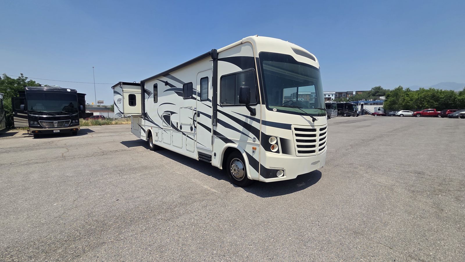 2019 Forest River FR3 33DS 2 slides and over the cab bed
