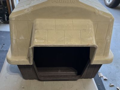 Dog house for sale