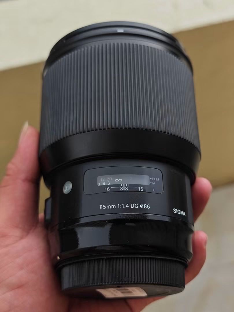 Sigma 85 art , 5d iv 