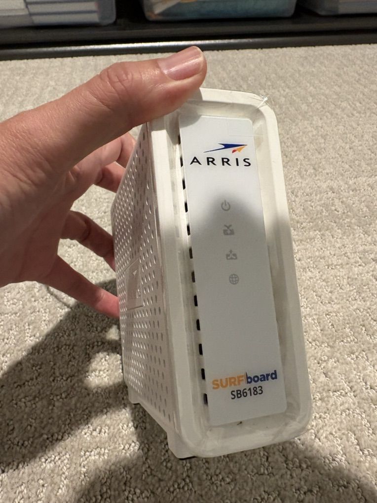 ARRIS SURFboard Docsis Cable Modem SB6183