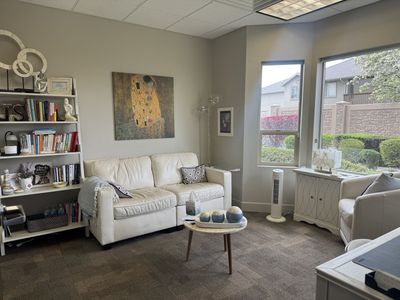 Single Lindon Executive Office