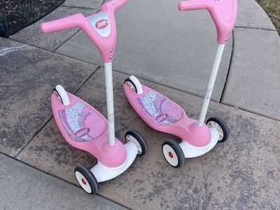Kids Girls Scooters