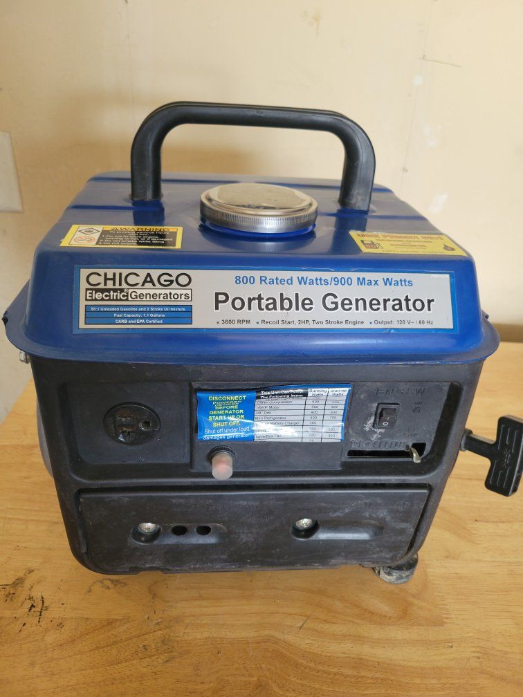 Chicago Electric 800/900W Portable Generator 2HP - Recoil Start, 2-Stroke, 120V/60Hz