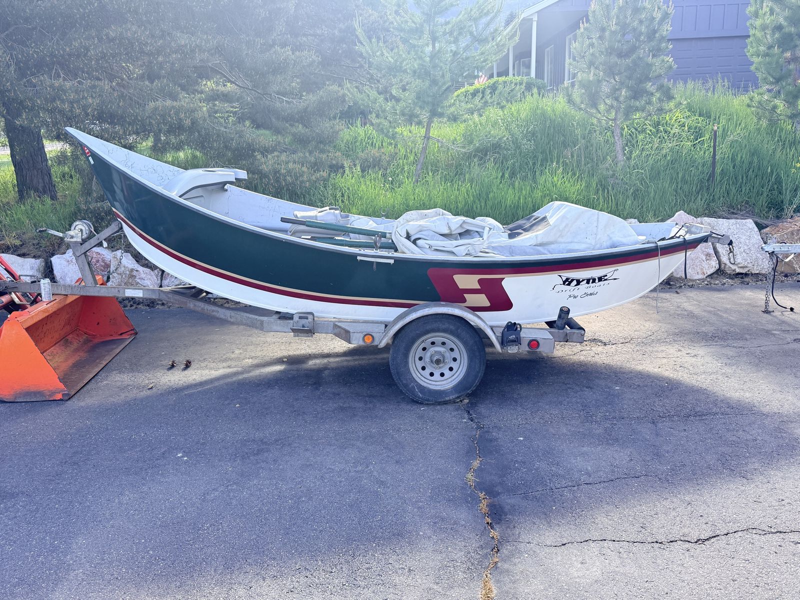 Hyde Drift Boat  - 2004, Pro Series with Trailer, Oars, cover, and anchor system.
