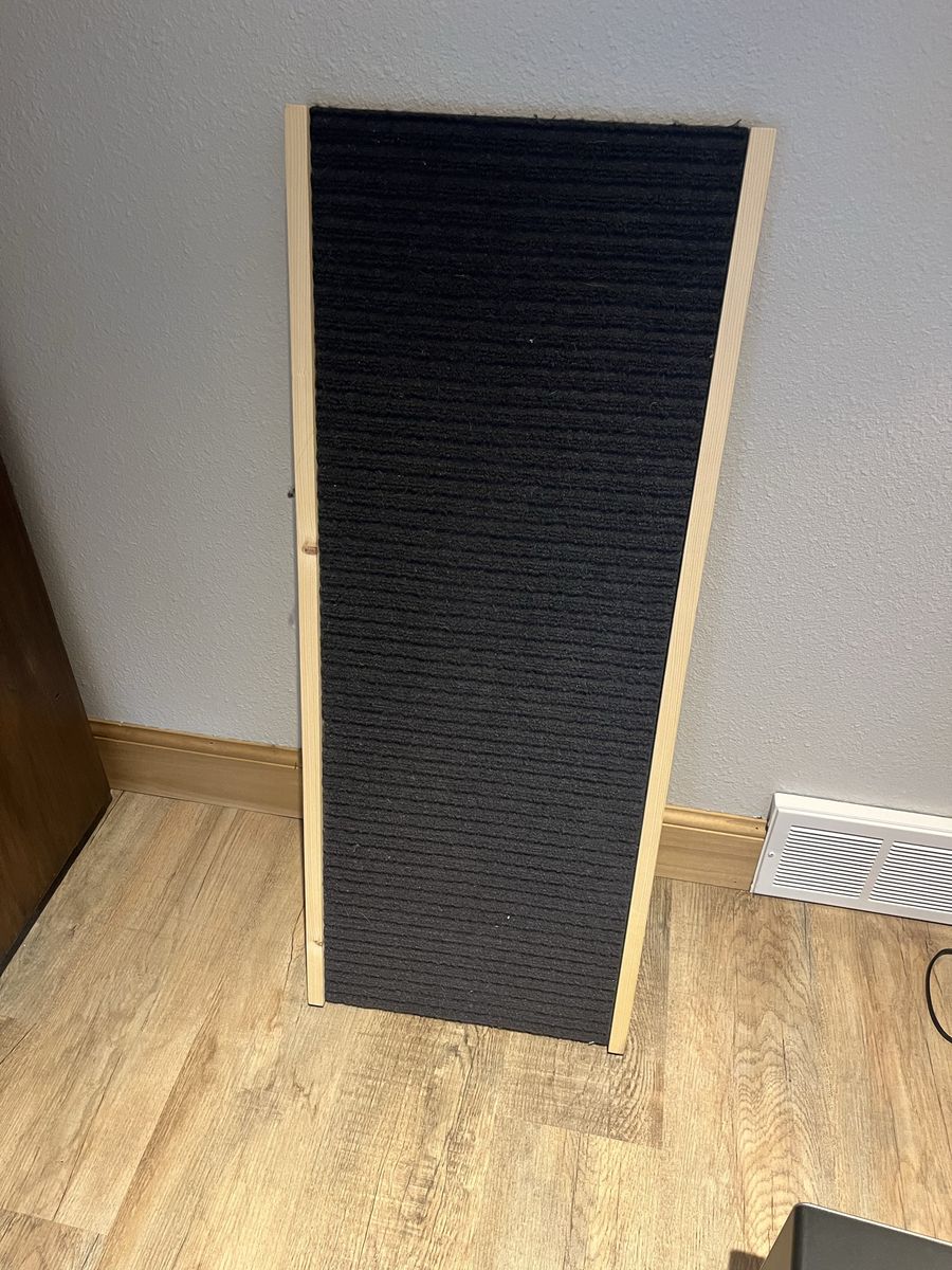 Adjustable Wooden Pet Ramp with Carpet Grip for Dogs and Cats