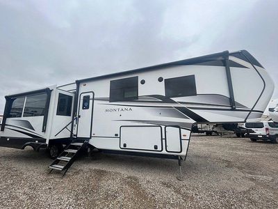 2025 Keystone Montana 3231CK 5th Wheel