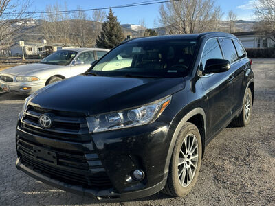 2017 Toyota Highlander SE