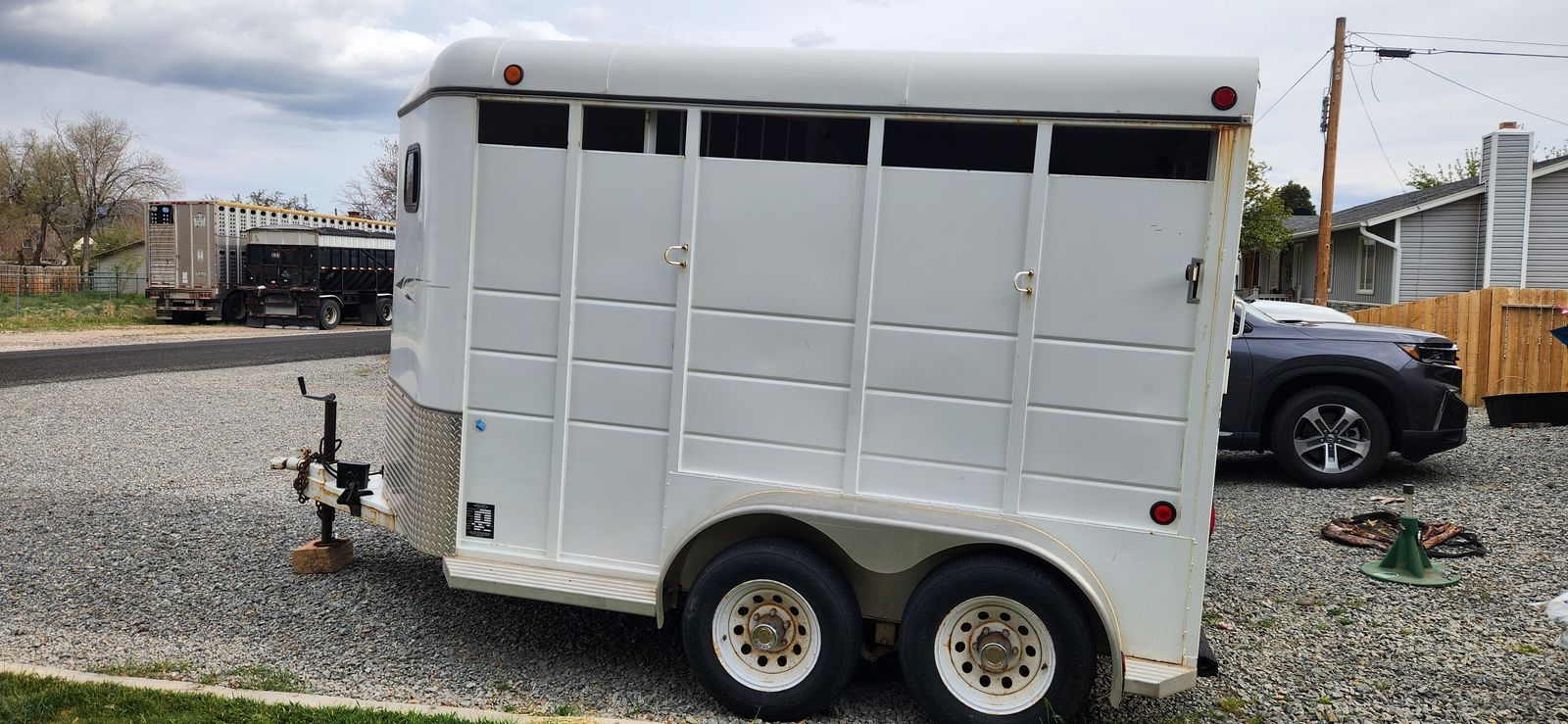 2003 2 Horse Slant Load Morgan Build Trailer