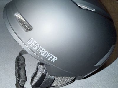 Destroyer Ski/Snowboard Helmet - Matte Black with Gray Stripes, Size S NEW