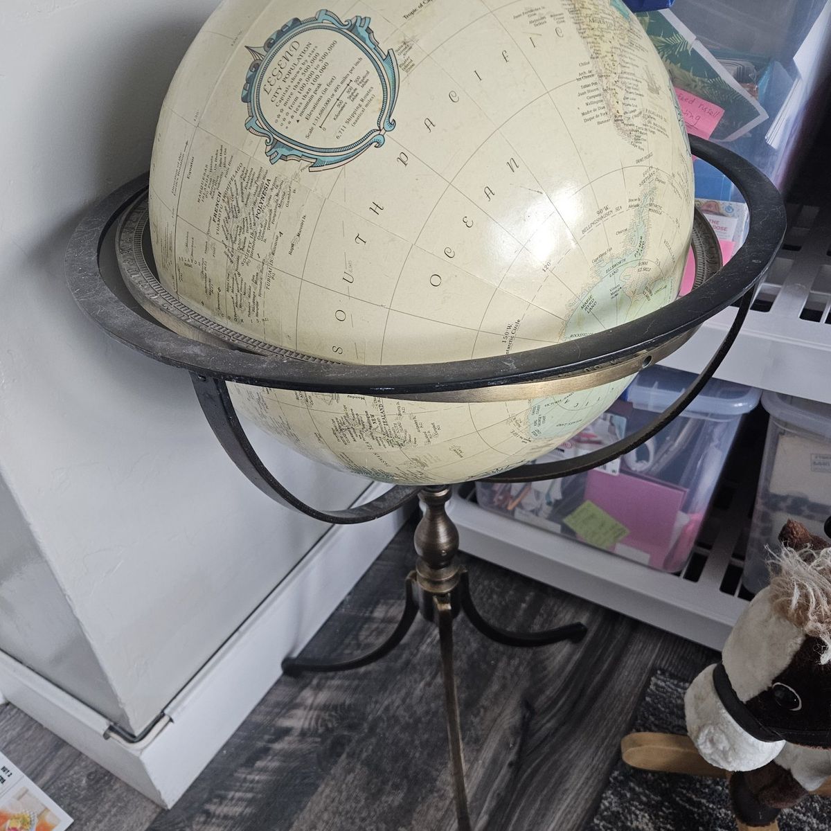 Replogle World Globe World Classic Series Iron