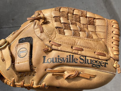 Louisville Slugger TPG GTPS-125, 12.5 inch leather baseball glove