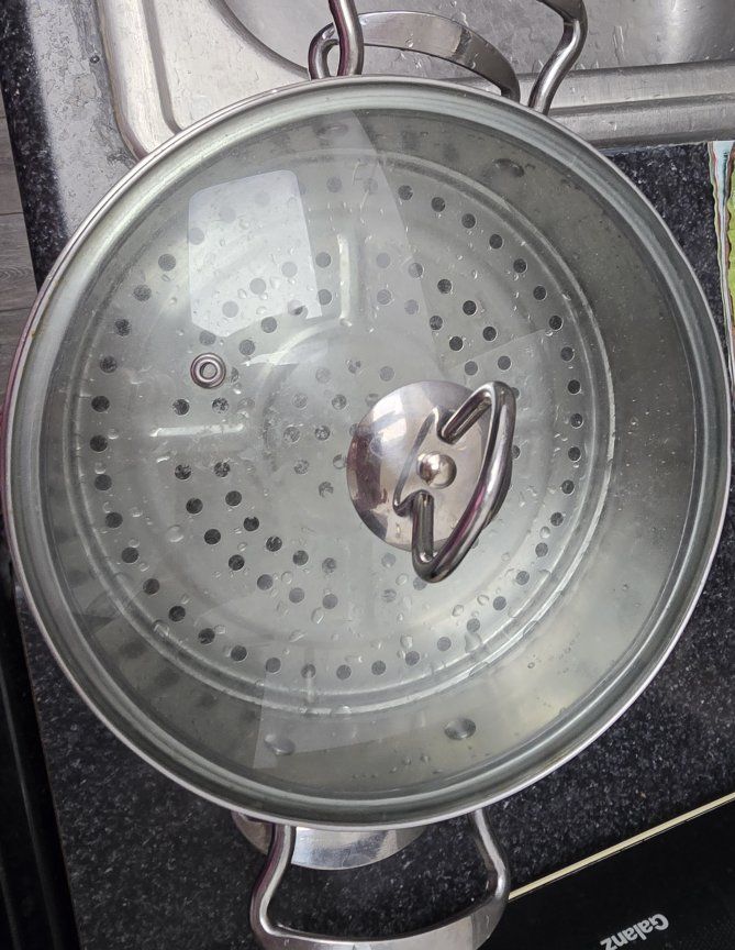 Stainless Steel Steamer Pot with Glass Lid - Multi-functional Kitchen Cookware